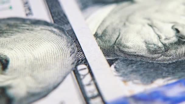 Macro Amerikaanse dollar biljetten liggen op het oppervlak — Stockvideo