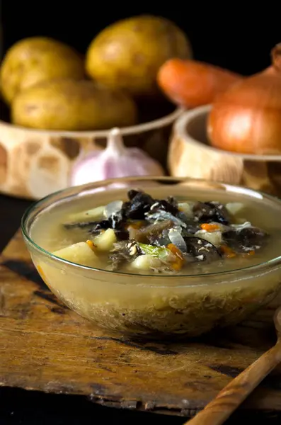 sebze çorbası mantar cam kase kaşık