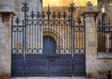 Katedral Tarragona, İspanya'nın dövülmüş demir
