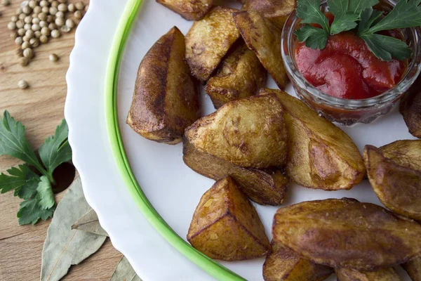 Kızarmış patates dilimleri