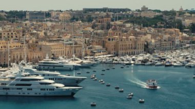 Malta Valletta - 1 Temmuz, 2016:View üst Baraka üzerinde Senglea, Birgu ve Kalkara savaş Müzesi StayAt.