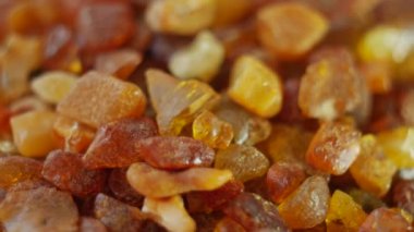 Amber taş makro döndürmek