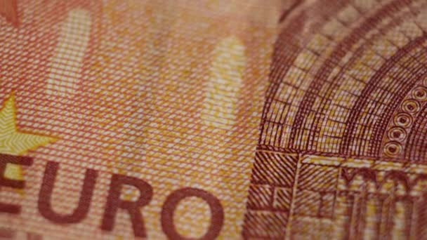 Diez billetes en euros en primer plano rotatorio — Vídeos de Stock