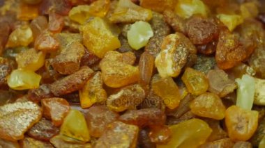 Amber taş makro döndürmek