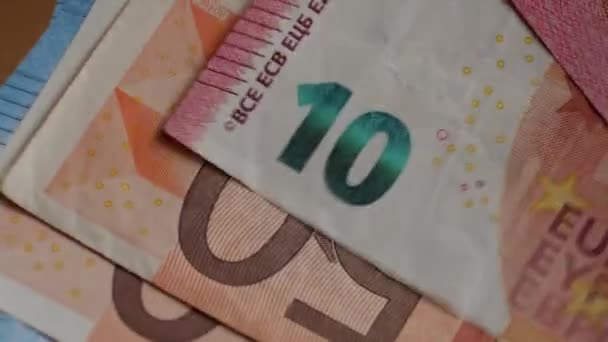 Stapel papieren eurobankbiljetten — Stockvideo