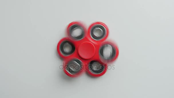 Beyaz arka plan ile el spinner. — Stok video