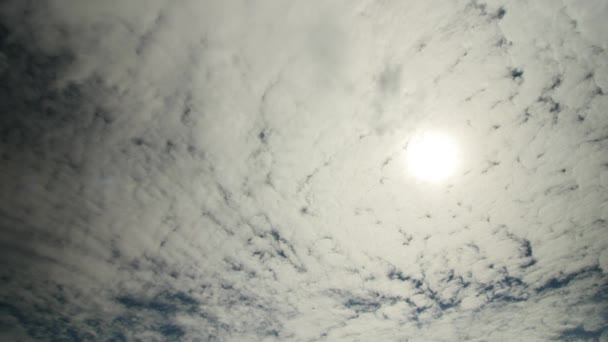 Cirrocumulus clouds and sun — Stock Video