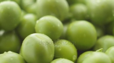 Taze bezelyeler dönüşümlü. Kapat.