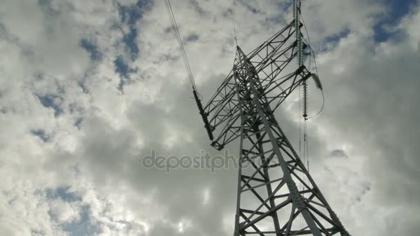 Elektriska stöd av högspänning kraftkabel. Energiindustrin. — Stockvideo