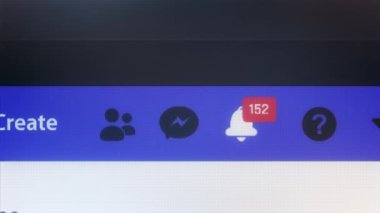 Sosyal medyada bir sürü bildirim, Facebook sayfası kapatma, spam