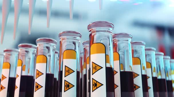 Проводятся лабораторные исследования крови, разработки вакцин, научных исследований — стоковое видео