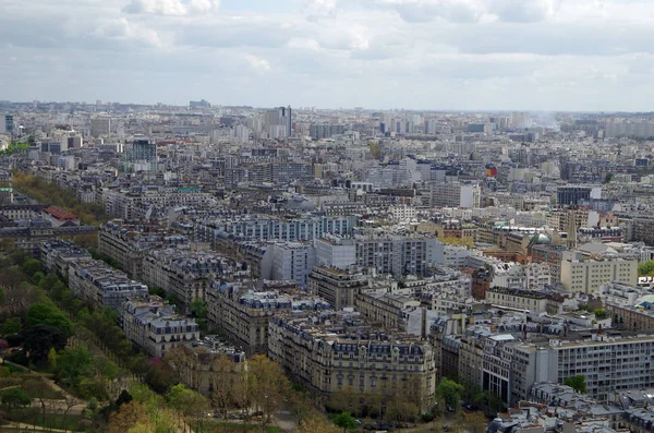 Paris, Fransa-Nisan 16 2018: Paris Cityscape hava görünümü, Nisan 16 2018, Paris, Fransa