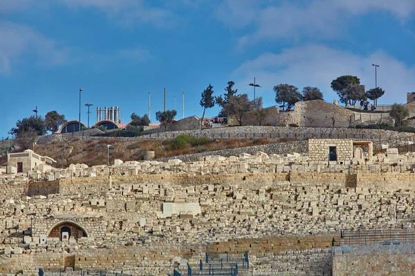 Jerusalén - 11 de noviembre de 2016: Vista del monte de las aceitunas, Jerusalén — Foto de Stock