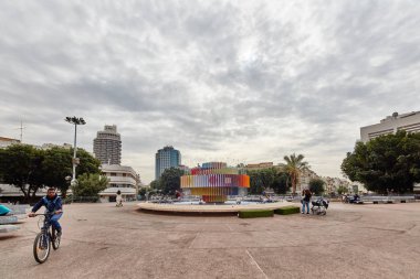 Ünlü Tel Aviv Dizengoff çeşme