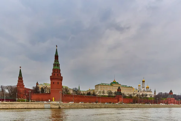 Moskau - 04.04.2017: kremlin und moskau — Stockfoto