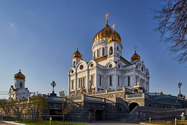 Храм Христа Спасителя в центре Москвы — стоковое фото
