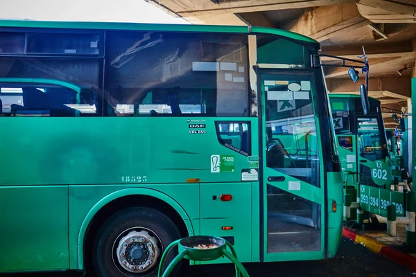 Tel Aviv - 20.04.2017: Egged buses park at the central bus stati — Stock Photo, Image