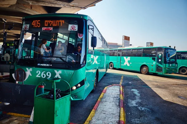 Tel Aviv - 20.04.2017: Egged buses park at the central bus stati — Stock Photo, Image