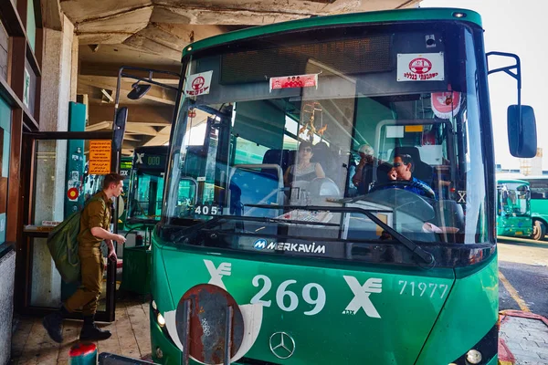 Tel Aviv - 20.04.2017: Egged buses park at the central bus stati — Stock Photo, Image