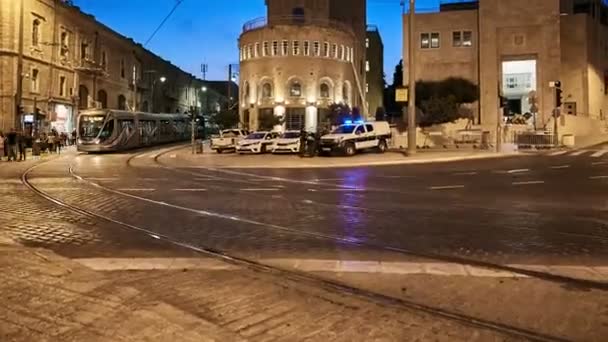 Jérusalem - 20.04.2017 : Jérusalem centre-ville heure du soir, train et transport time-lapse 2k video — Video