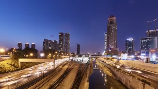 Transporte oi-way e trens time-lapse vídeo 4k — Vídeo de Stock