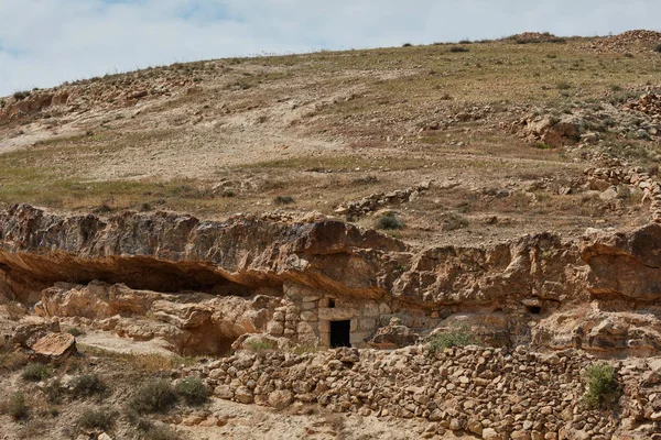 Grotten in welke Christelijke wijzen waar wonen in het verleden, Israël — Stockfoto