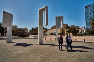 Tel Aviv - 10.02.2017: Tel Aviv Sanat Müzesi dış ve sanat mönü