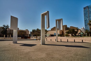 Tel Aviv - 10.02.2017: Tel Aviv Sanat Müzesi dış ve sanat mönü