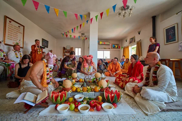 Tel Aviv - 10.05.2017: Matrimonio tradizionale vedico Hare Krishna ta — Foto Stock