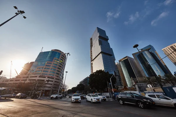 Tel-Aviv - 9 Aralık, 2016: Tel Aviv city cen yüksek binaların