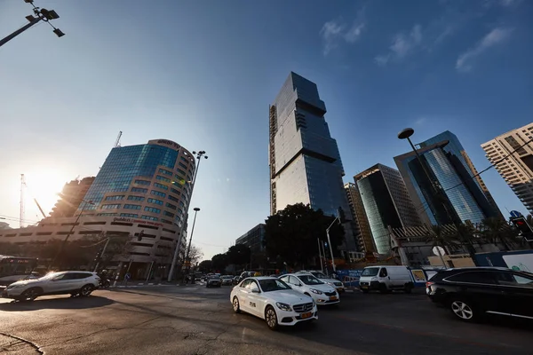 Tel-Aviv - 9 Aralık, 2016: Tel Aviv city cen yüksek binaların
