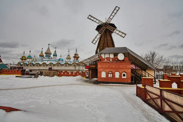 Turistické atrakce Izmailovsky Kreml v Moskvě — Stock fotografie