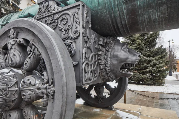 Famous "Tzar pushka" big canon near Kremlin, Moscow — Stock Photo, Image