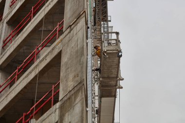 Tel Aviv - 10.06.2017: Tel bir yapıda bina Arap işçiler 