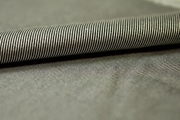 Primer plano rollo raya gris y negro tela de camisa — Foto de Stock
