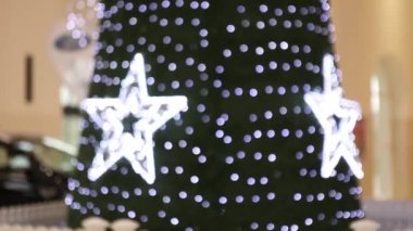 Güzel Noel ağacı alışveriş merkezi