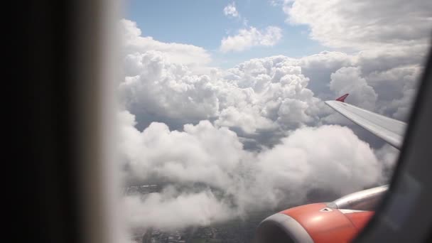 Aerial shot of plane engine and landscape — Stock Video