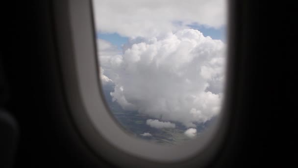 Nuvens bonitas no céu azul — Vídeo de Stock