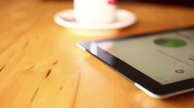 işadamı tablet kullanma