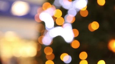 Güzel Noel ağacı alışveriş merkezi