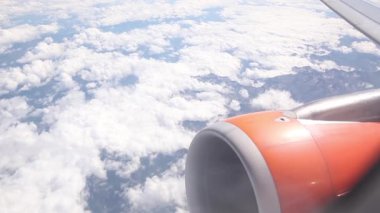 Hava resmini uçak motoru ve peyzaj