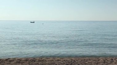 yelkenli tekne ile deniz ufuk