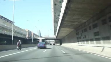 Şehir sokaklarda araba araba