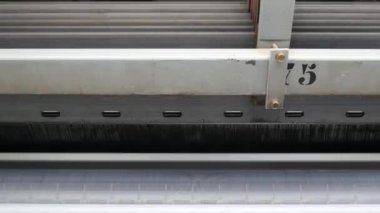 Tekstil fabrika robotlar ve makineleri