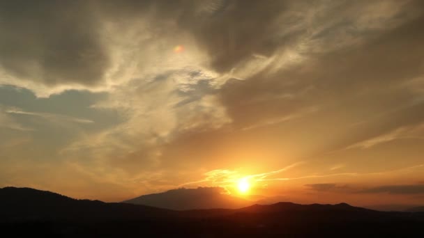 Hermoso lapso de tiempo de puesta del sol — Vídeo de stock