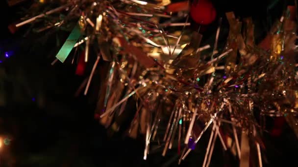 Kerst engel decoratie op de boom — Stockvideo