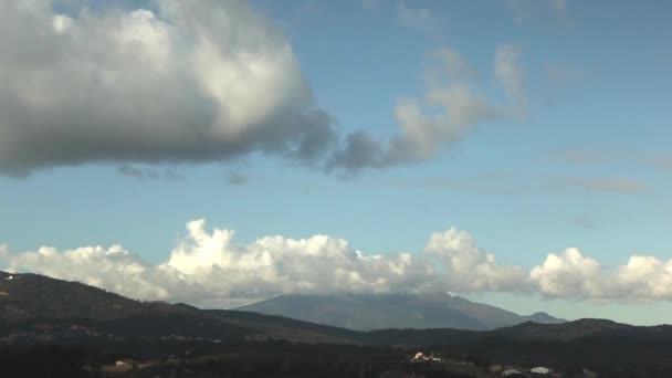 시간 경과 구름 산맥 형성 — 비디오