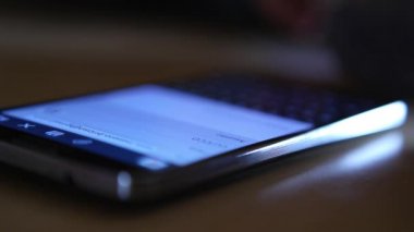 adam cep telefonu yazarak 