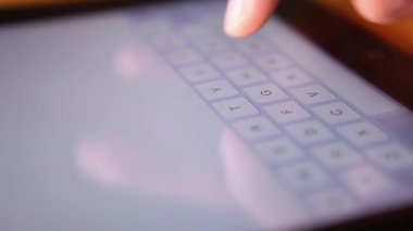 işadamı tablet kullanma