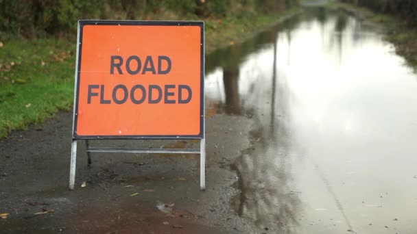 Road flooded sign — Stockvideo